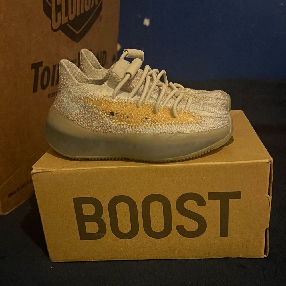 Yeezy boost 380